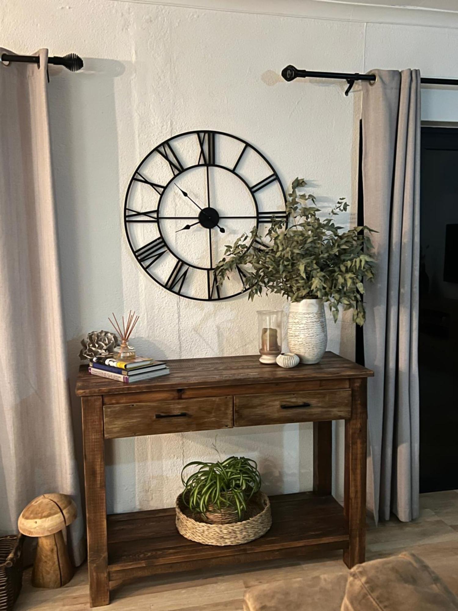Open Living Family In The Winelands